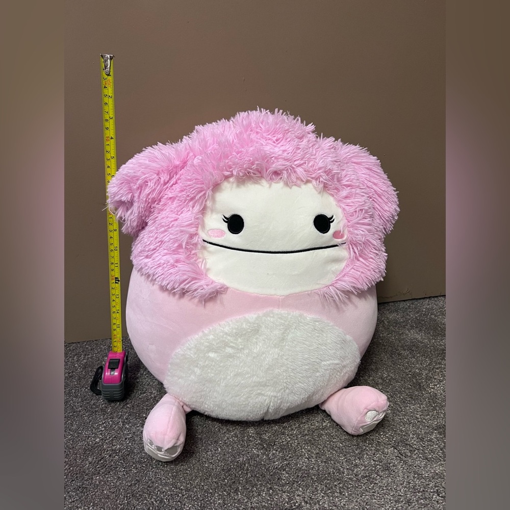 🧸 Brina the pink Bigfoot